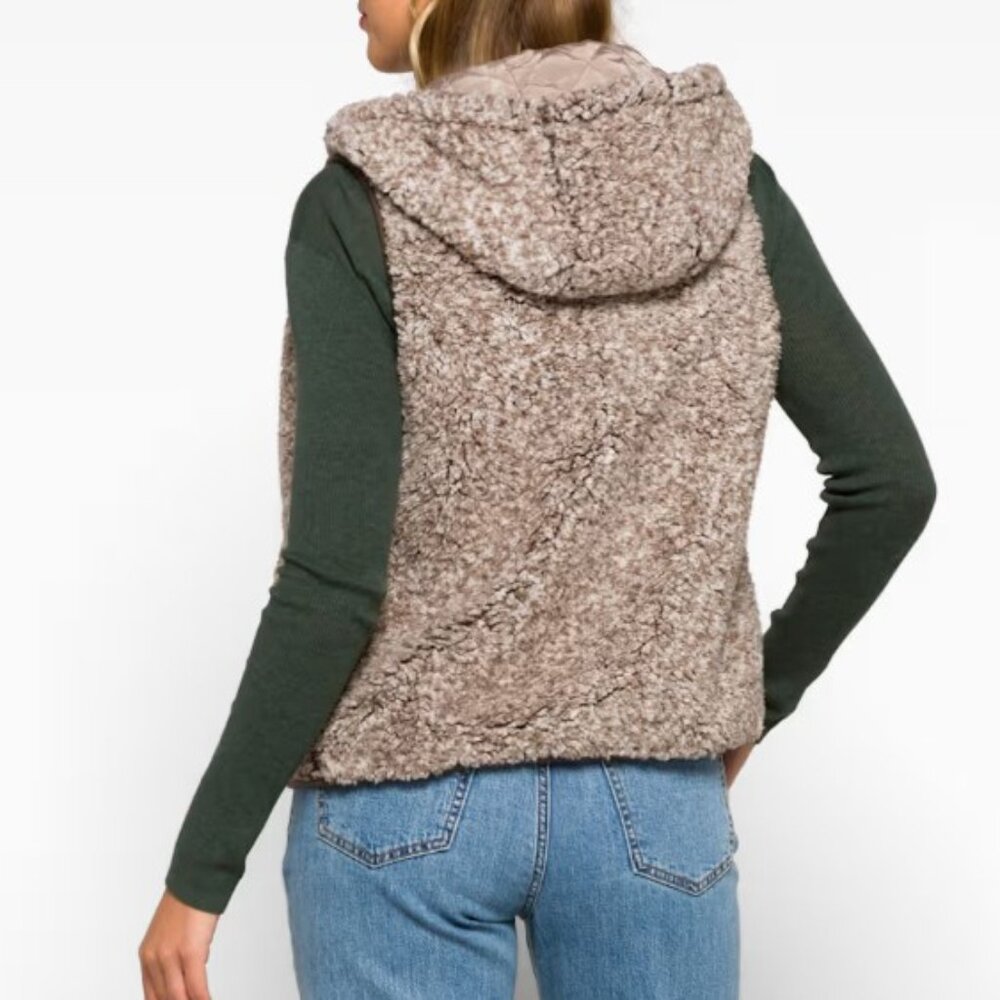 Reversable Vest - Picture 2 of 3
